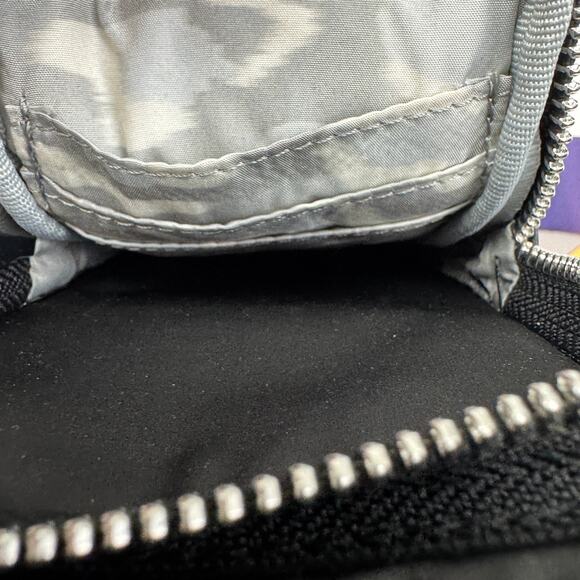 Aimee Kestenberg On Top Of The World Water Bottle Crossbody Rainbow Strap - Picture 9 of 9